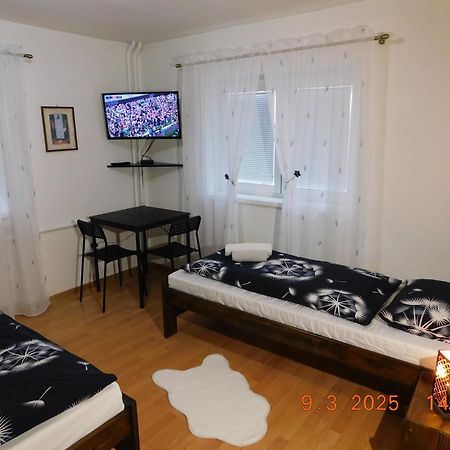Apartamento Pod Dubom Liptovský Mikuláš Exterior foto